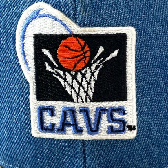 Cleveland Cavaliers Vintage NBA Old Logo Blue NOS Juvenile Hat - Picture 3 of 9